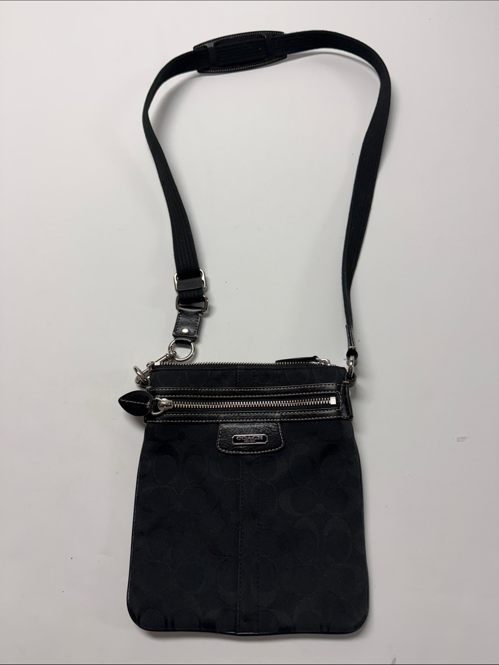 Vintage Coach Crossbody Bag - Designer-Style Women's Shoulder Bag